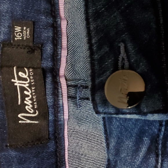 Nanette Jeans with stones - Picture 2 of 9